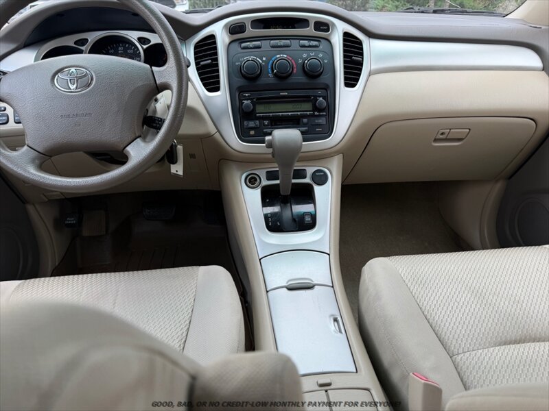 Used 2007 Toyota Highlander 4WD V6 w/ 3rd Row image 8