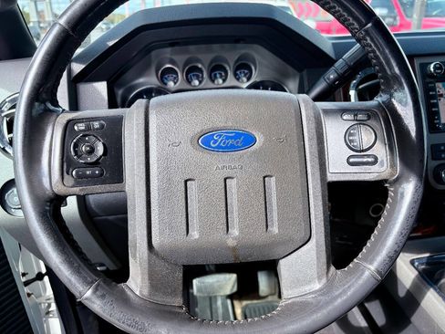 Used 2011 Ford F250 Lariat w/ Chrome Pkg image 17