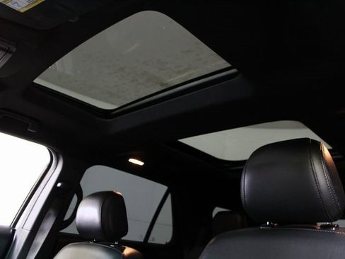 Used 2016 Ford Explorer XLT w/ Equipment Group 202A image 16