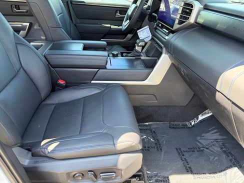 Used 2026 Toyota Tundra Platinum AWD/4WD image 16