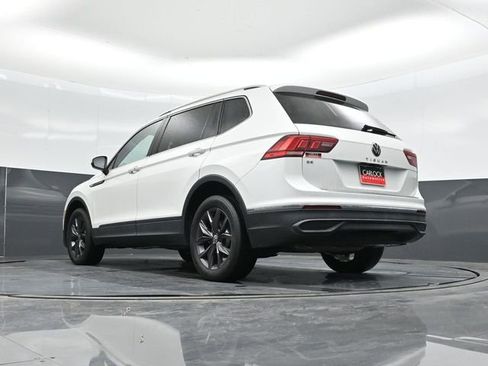 Used 2023 Volkswagen Tiguan SE FWD image 65