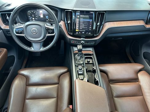Used 2019 Volvo XC60 T5 Inscription w/ Protection Package Premier AWD/4WD image 14