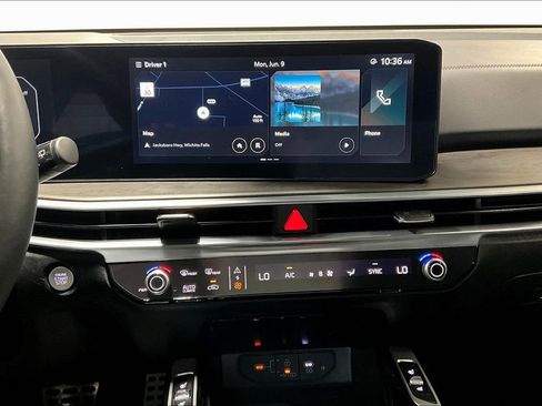 New 2025 Kia Sorento SX Prestige w/ Sage Leather Package image 15