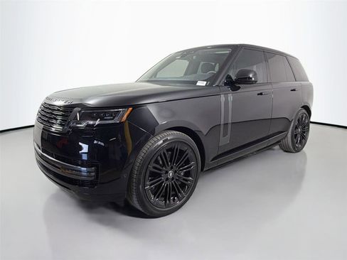 Used 2025 Land Rover Range Rover SE AWD/4WD image 1