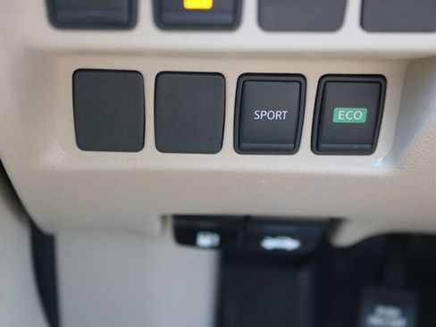 Used 2017 Nissan Rogue S FWD image 38