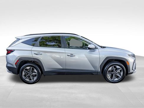 Used 2025 Hyundai Tucson SEL AWD/4WD image 4