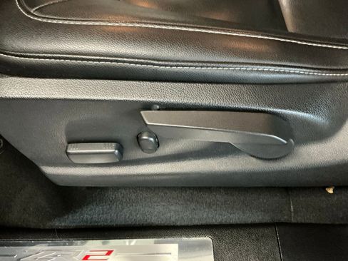 Used 2019 Chevrolet Colorado ZR2 image 14