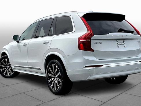 Certified 2023 Volvo XC90 B5 Plus image 11