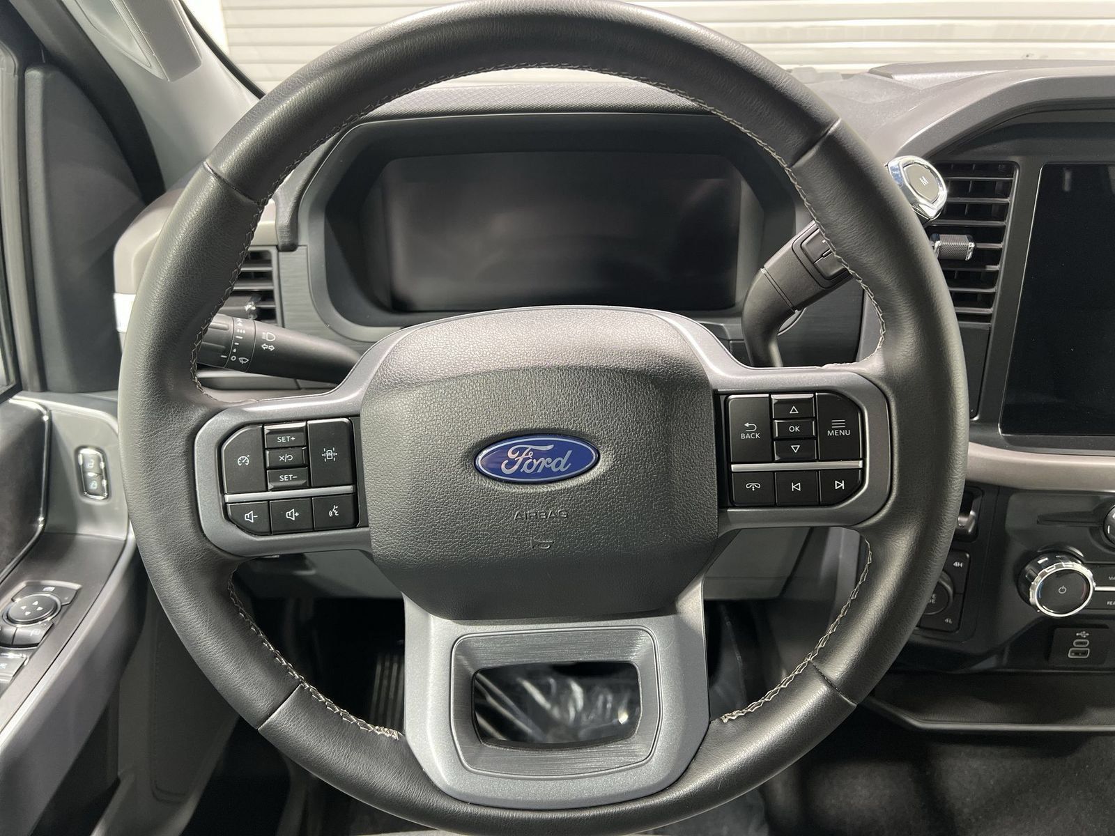 Used 2025 Ford F150 XLT w/ Equipment Group 301A Standard AWD/4WD image 14