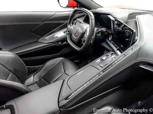 Used 2020 Chevrolet Corvette Stingray Coupe w/ 1LT RWD image 25
