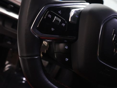 Used 2022 Chevrolet Corvette Stingray Coupe w/ Z51 Performance Package RWD image 19