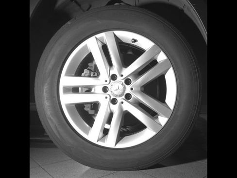 Used 2015 Mercedes-Benz GL 320 BlueTEC 4MATIC image 9