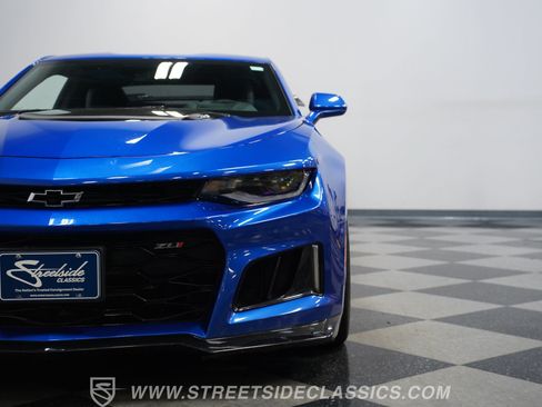 Used 2018 Chevrolet Camaro ZL1 RWD image 20
