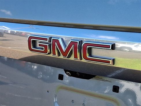 Certified 2023 GMC Yukon Denali w/ Denali Reserve Package image 34