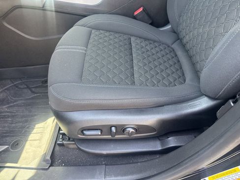 Used 2020 Chevrolet Blazer LT w/ LPO, Floor Liner Package FWD image 15