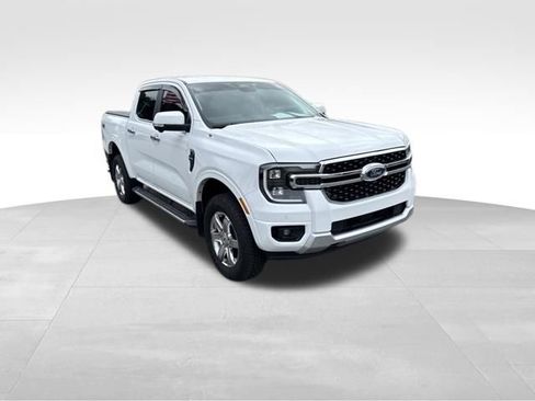 Used 2025 Ford Ranger Lariat w/ Advanced Towing Package AWD/4WD image 3