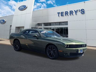 Used 2019 Dodge Challenger SXT w/ Driver Convenience Group