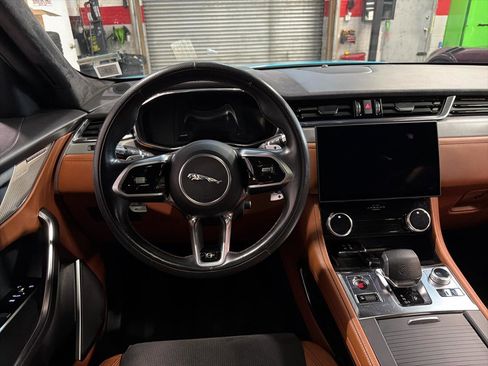 Used 2021 Jaguar F-PACE SVR AWD/4WD image 13
