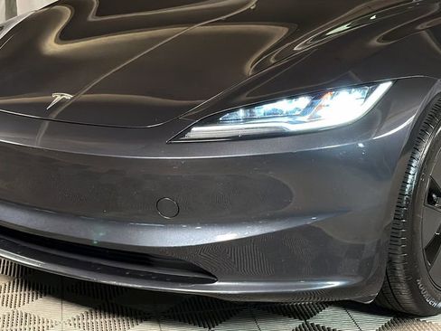 Used 2025 Tesla Model 3 Long Range image 3