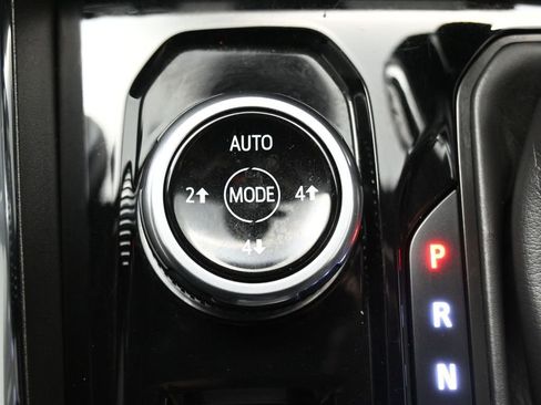 Used 2024 GMC Canyon AT4 w/ Canyon Safety Plus Package image 26