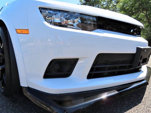 Used 2015 Chevrolet Camaro Z/28 RWD image 11