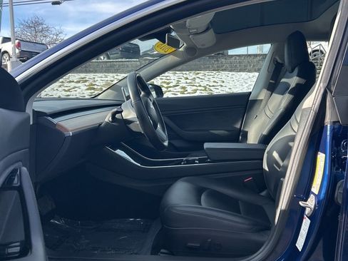 Used 2018 Tesla Model 3 Long Range image 7