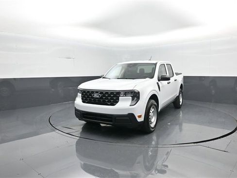 New 2026 Ford Maverick XL image 3