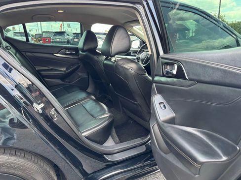 Used 2020 Nissan Maxima 3.5 SV w/ Floor Mat Group image 12