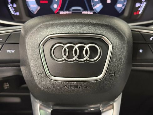 Used 2020 Audi Q3 2.0T Premium w/ Convenience Package AWD/4WD image 25
