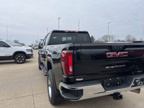 Used 2022 GMC Sierra 2500 SLT w/ SLT Premium Package AWD/4WD image 7