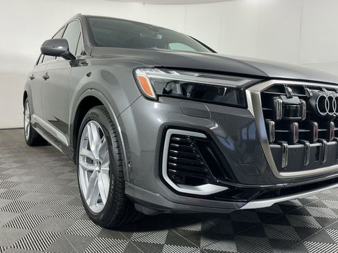 Used 2025 Audi Q7 3.0T Premium Plus w/ Premium Plus Package image 3