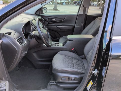 Certified 2024 Chevrolet Equinox LT FWD image 19