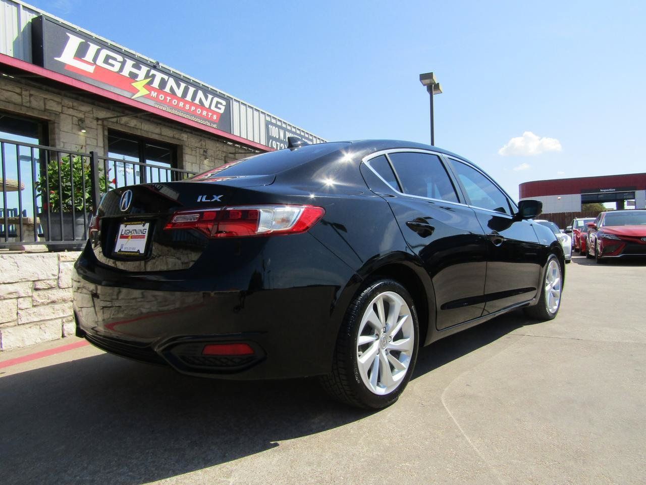 Used 2016 Acura ILX FWD image 4