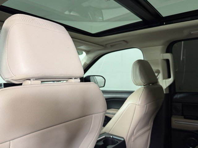 Used 2022 Ford Expedition Limited RWD image 25