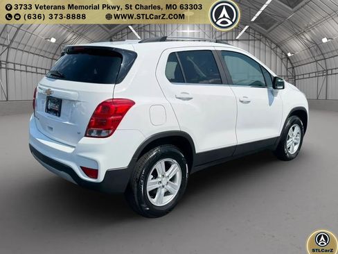 Used 2018 Chevrolet Trax LT AWD/4WD image 3