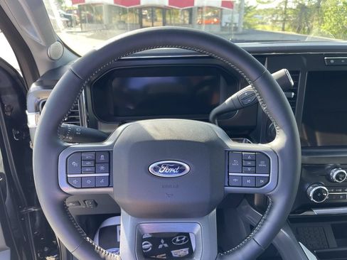 Used 2024 Ford F350 Lariat w/ Lariat Ultimate Package AWD/4WD image 14