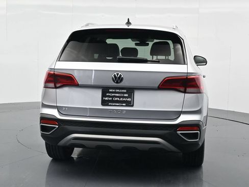 Used 2024 Volkswagen Taos SE FWD image 6