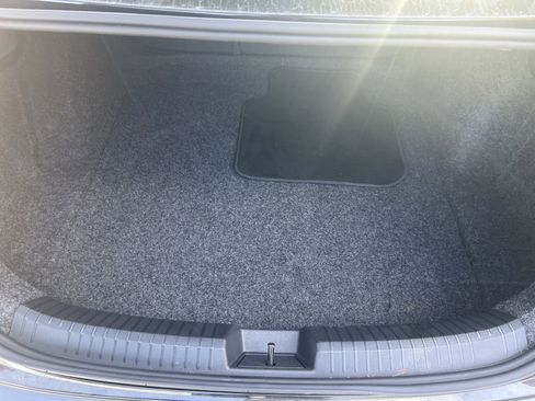 Certified 2025 Volkswagen Jetta S image 30