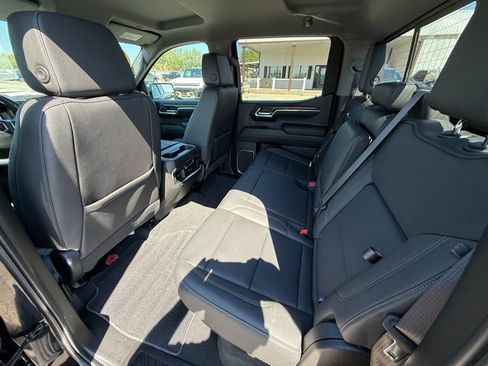 Used 2024 GMC Sierra 1500 SLT image 13
