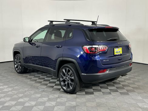 Used 2021 Jeep Compass Latitude w/ Sun and Sound Group AWD/4WD image 3