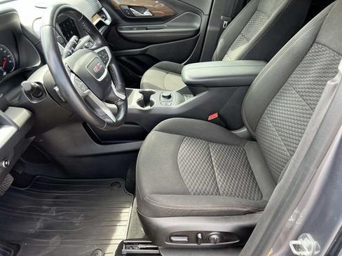 Used 2019 GMC Terrain SLE w/ Driver Convenience Package FWD image 16