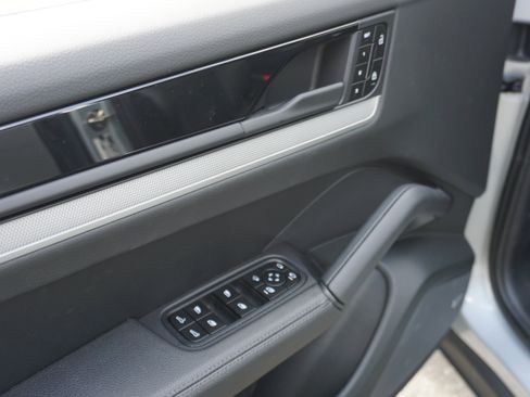 Certified 2026 Porsche Cayenne Coupe AWD/4WD image 16