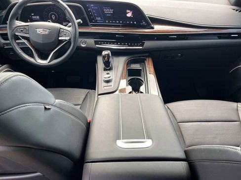 Certified 2023 Cadillac Escalade Premium Luxury AWD/4WD image 11