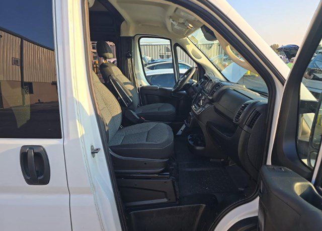 Used 2025 RAM ProMaster 2500 w/ Crew Van Package FWD image 6