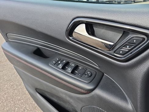Used 2025 Dodge Durango GT AWD/4WD image 31