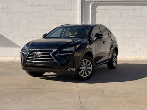 Used 2017 Lexus NX 200t FWD image 3