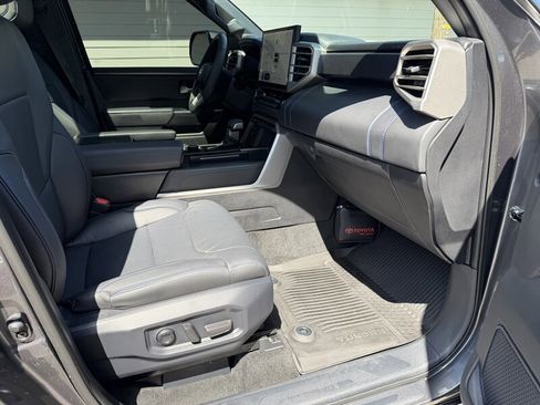 Used 2026 Toyota Tundra Platinum AWD/4WD image 32