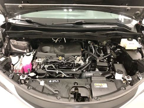 Used 2021 Toyota Sienna LE w/ LE Plus Package FWD image 23