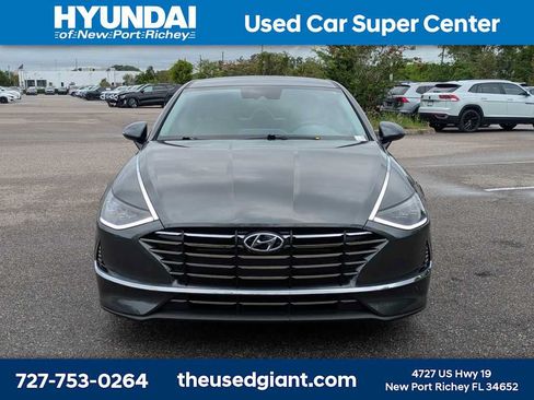 Used 2023 Hyundai Sonata SE w/ Preferred Accessory Package FWD image 8