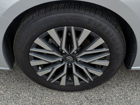 Certified 2024 Nissan Altima 2.5 SV image 10